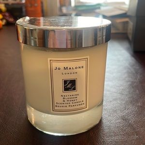 Jo Malone Nectarine Blossom & Honey candle